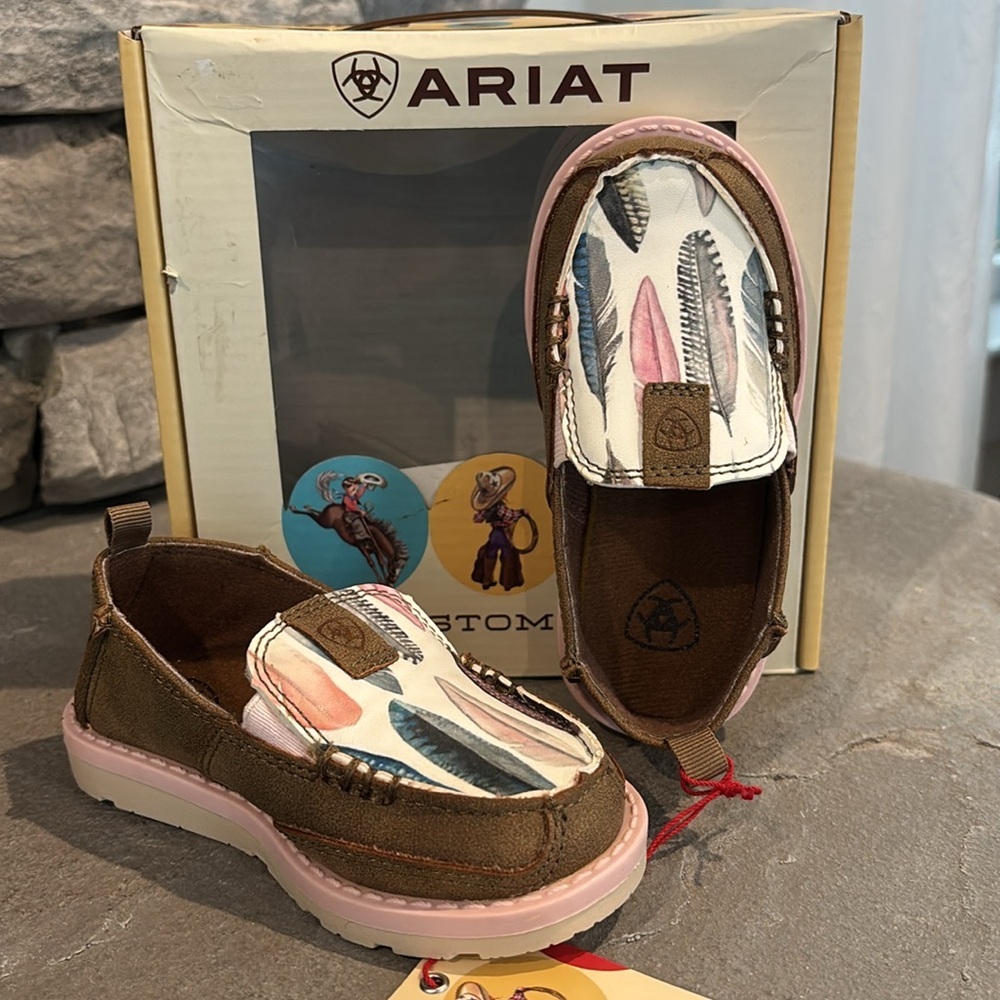 ARIAT Lil’ Stompers Anna cruisers,slip on,pull tab,feather print,rugged sole - Picture 12 of 13